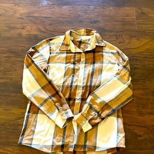 Fall anyone ? 🍁🍃 loving nude flannel